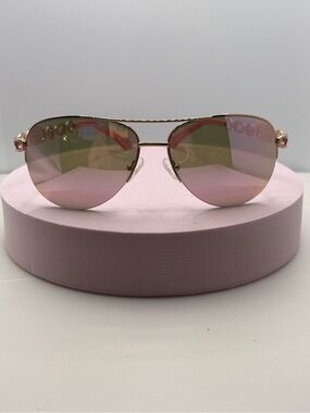 Pink Luxe Aviator Sunglasses | Gold Chain